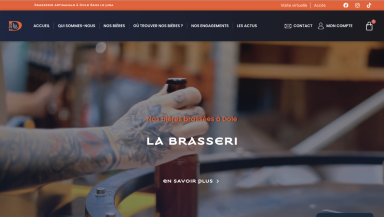 Lakpo Alexis Majchrzak chez Blue strat